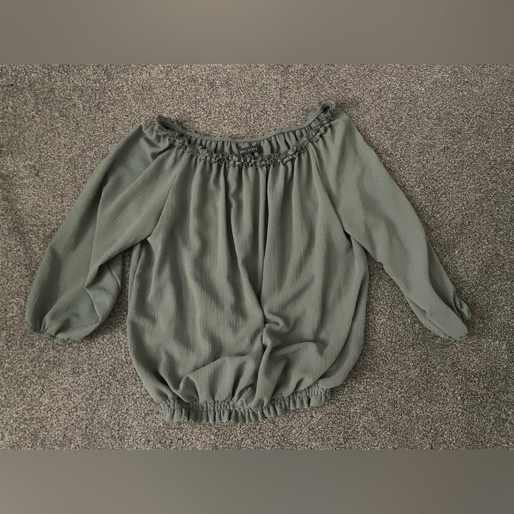 Elegant Green Women's Top